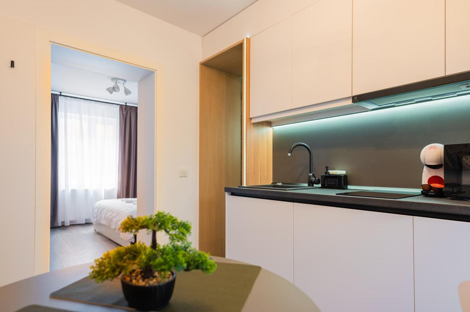 Fun House - Comfortable Stay With Garden And Near Parking 布拉索夫 外观 照片