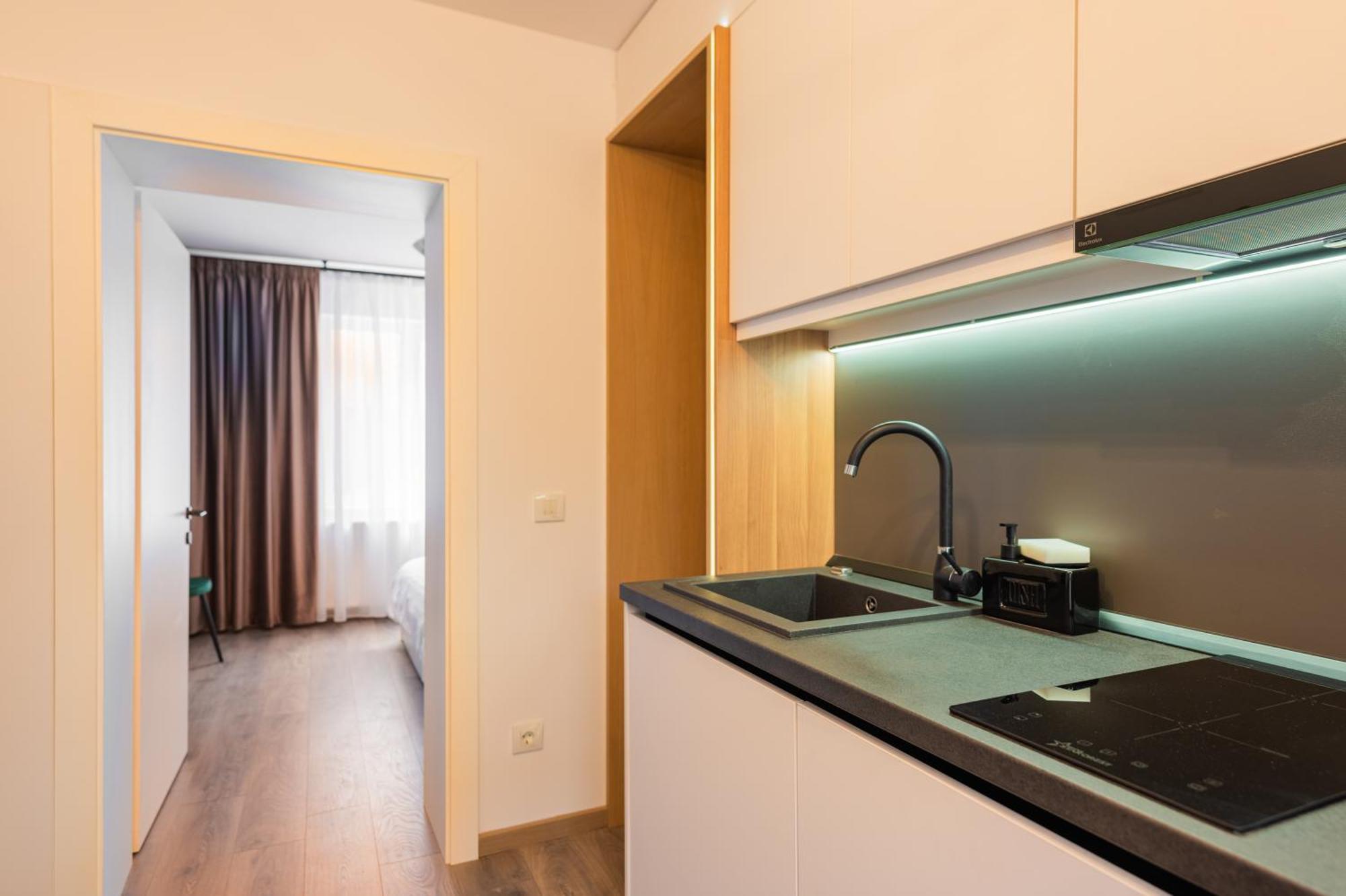 Fun House - Comfortable Stay With Garden And Near Parking 布拉索夫 外观 照片