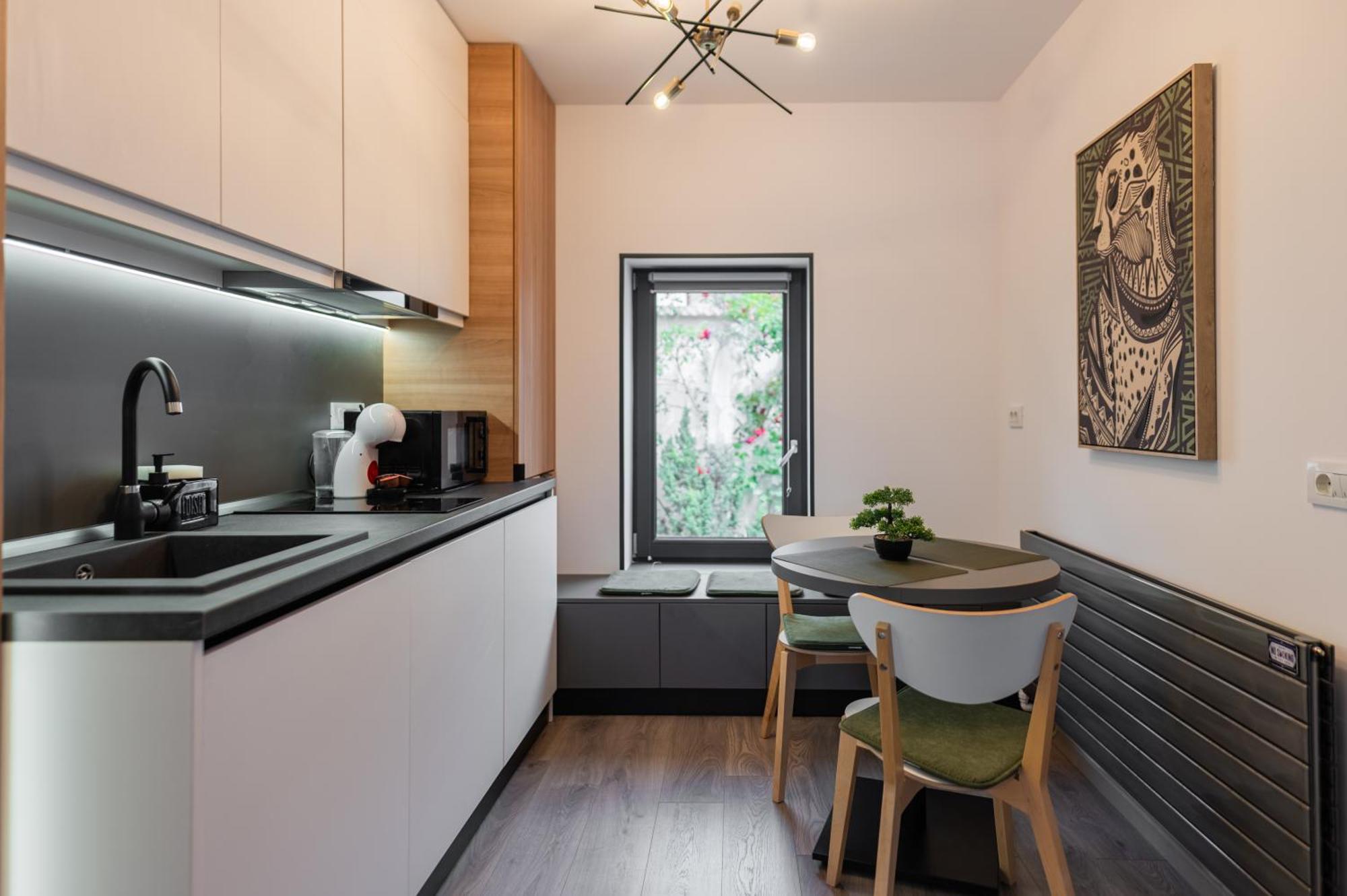 Fun House - Comfortable Stay With Garden And Near Parking 布拉索夫 外观 照片