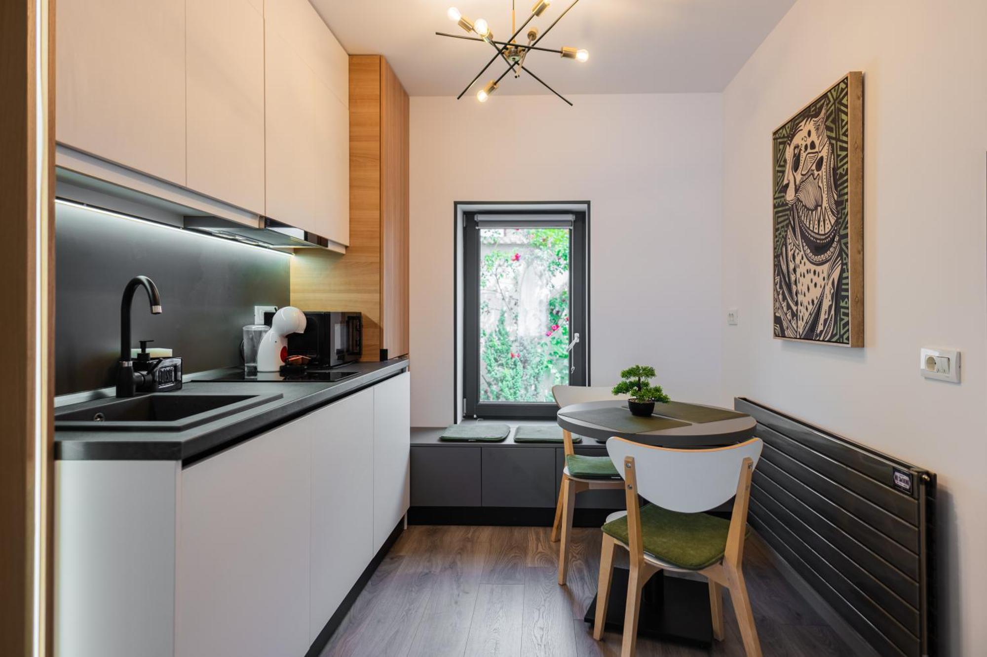 Fun House - Comfortable Stay With Garden And Near Parking 布拉索夫 外观 照片